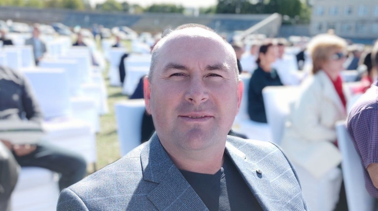 Голова однієї з громад Сарненського району щомісяця отримує понад 50 тисяч зарплати