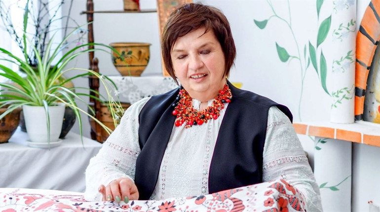 Як навчити любити українську: досвід вчительки Дмитрівського ліцею Валентини Столбової