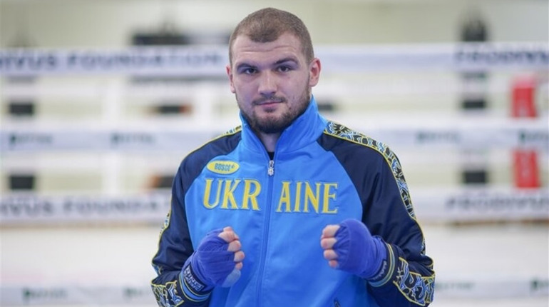 Степан Грекул з Шипинців став призером легендарного боксерського турніру «Golden Gloves 2020»