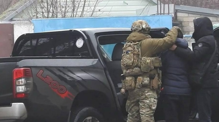У Херсоні викрили п’ятьох людей, які збували в місті психотропи та наркотики