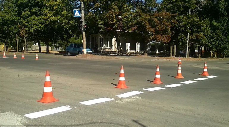 В Умані тривають роботи з нанесення розмітки вулично-дорожньої мережі