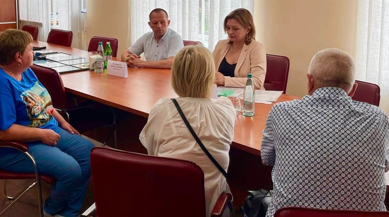 У Старокостянтинові представниця Омбудсмана провела особистий прийом громадян