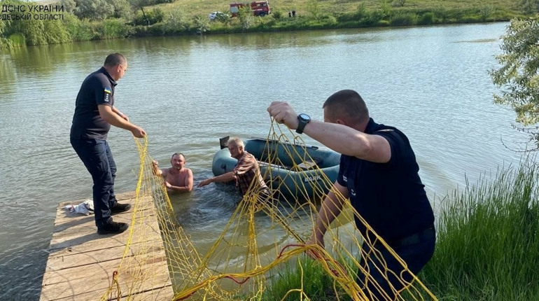На Одещині під час купання у водоймі загинула дитина