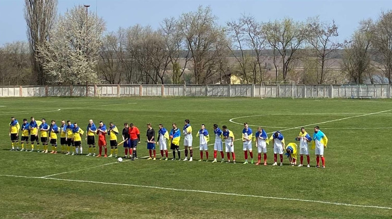 Футболісти Уманщини проводять благодійні футбольні турніри на підтримку ЗСУ