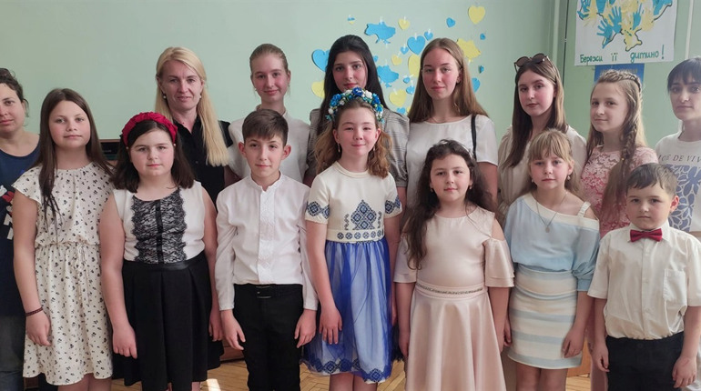Олена Царенська: «Музика лікує, стимулює і розвиває»
