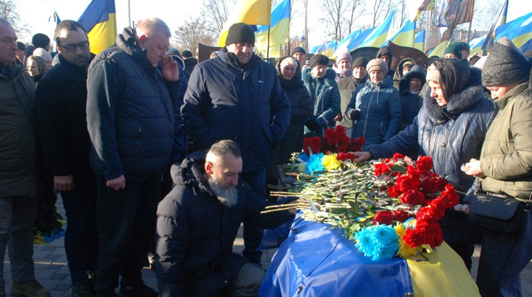 Герой із позивним «Механік»: Шостка прощається з захисником, який поліг під Красногорівкою