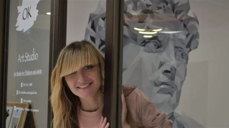 Художниця з Умані Ольга Коваленко відкрила творчу студію в Канаді і вчить малювати дітей та дорослих
