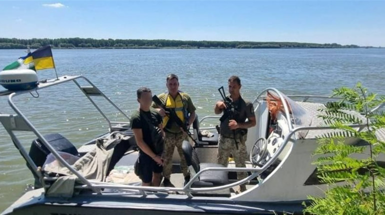 На підводному скутері до Румунії: на Одещині чоловік намагався перетнути кордон через Дунай