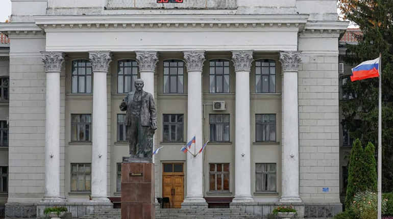 “18 днів провисів”: житель Нової Каховки розповів про катування росіянами