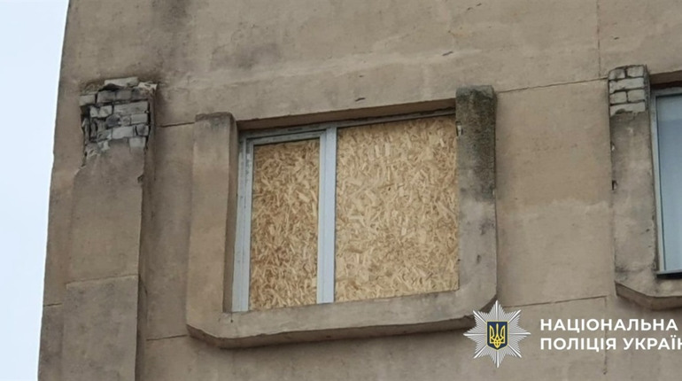 На Херсонщині армія рф завдала ударів по критичній та соціальній інфраструктурі, житлових кварталах