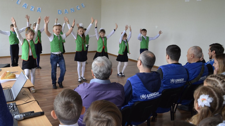 В Тошківському навчально-виховному комплексі відкрили спортивно-хореографічний зал