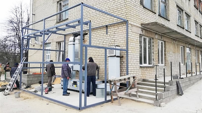 Вараська лікарня незабаром матиме сучасну ПЛР-лабораторію