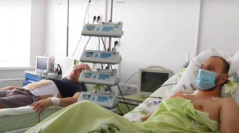 На Житомирщині військовому пересадили нирку від батька: історія порятунку