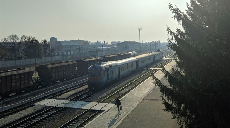 У квітні відновлює рух другий приміський потяг «Сватове-Куп’янськ», який скасували у лютому: графік