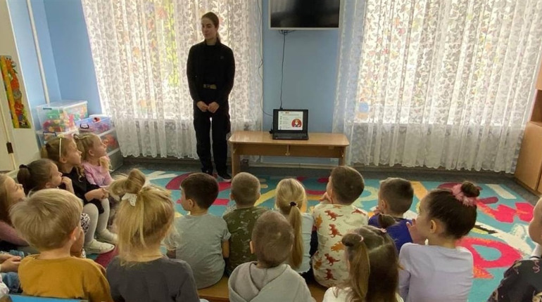 Дошкільнятам Південного провели тренінг безпеки