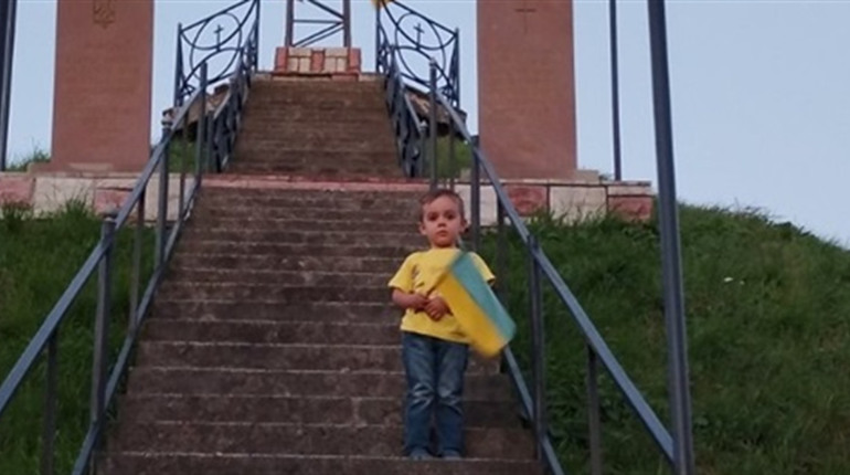 Трирічний Андрійко Паскевич з Чортківщини: син воїна, внук Героя
