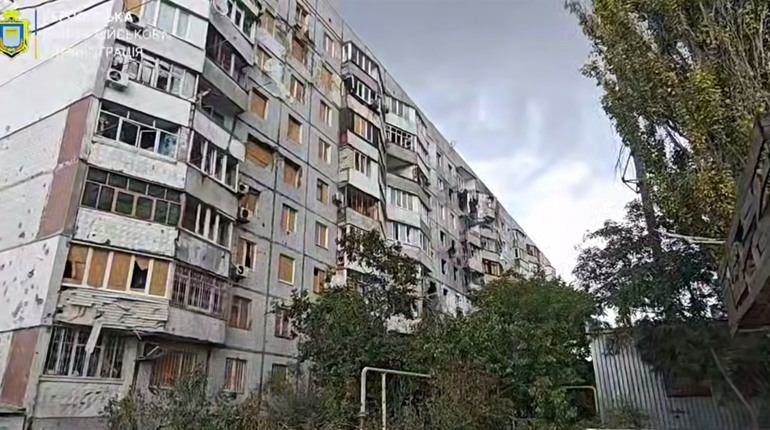 Російські обстріли Херсонщини: 2 загиблих, 5 поранених, пошкоджено житлові будинки та інфраструктуру