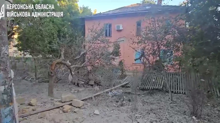 На Херсонщині армія рф атакувала житлові будинки, освітні заклади, критичну інфраструктуру