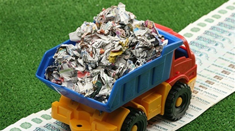 Комунальники Біляївки продали першу партію відсортового сміття: на що витратили кошти