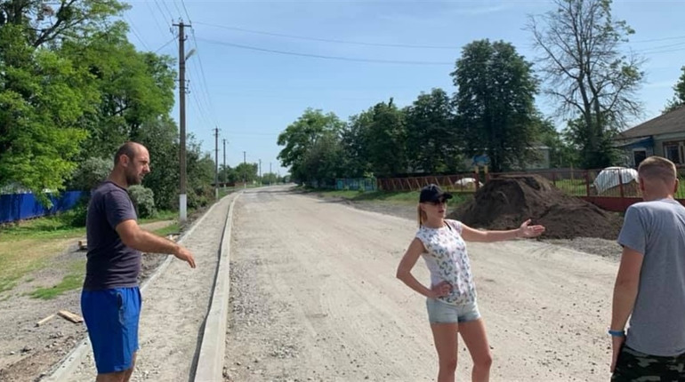 Дорогу в Ташанській громаді ремонтують в рамках "Великого будівництва"