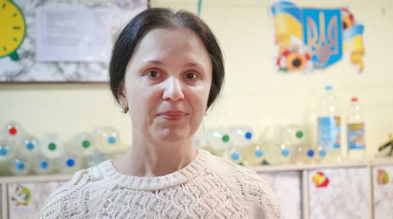 Завдяки телеведучій та благодійному фонду вони залишились на Хмельниччині. Історія харків'янки
