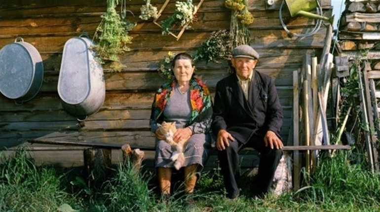 Українці, що мешкають у сільській місцевості, можуть не платити комірне. Пенсійний фонд назвав умови