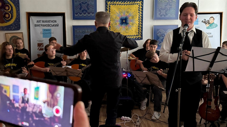 На Вінграновський Fest театр Atoms і оркестр «Граймікс» із Первомайська представили спільну програму