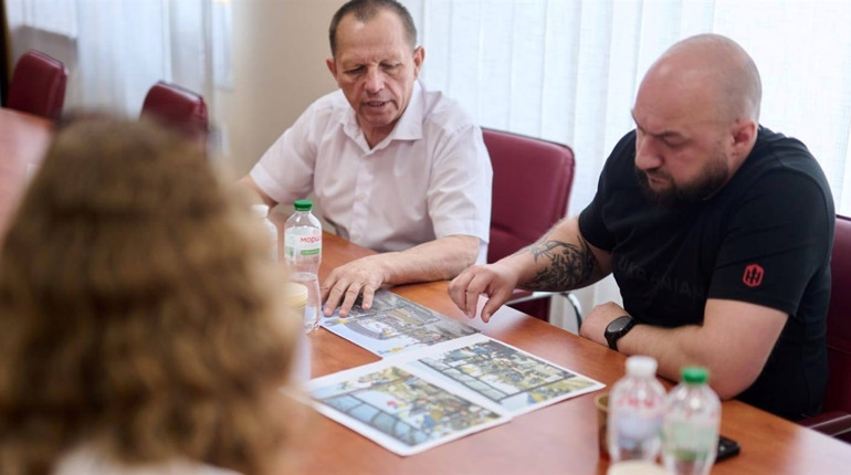 Начальник Хмельницької РВА зустрівся з мешканцями Старокостянтинівської громади: про що говорили