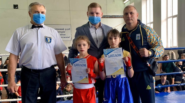 Три золотих та одна срібна медалі: новоградські спортсмени виступили на чемпіонаті з боксу