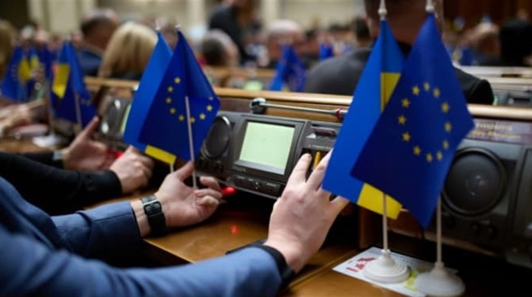 Закон про нагляд: що насправді означає законопроєкт № 14048?