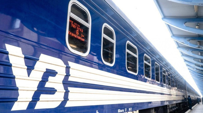 Залізничне сполучення з Шосткою відновлено: графік руху поїздів з 30 березня