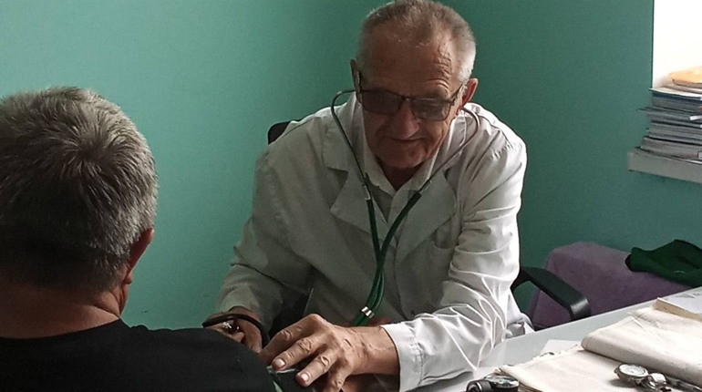 Поки лікар на місці, село не пропаде. Історія Павла Польового, завідувача амбулаторії ПМСД