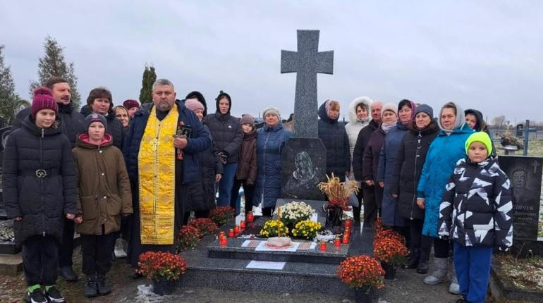 На Звягельщині відкрили пам'ятник жертвам голодоморів: 294 мешканці поховані в братській могилі