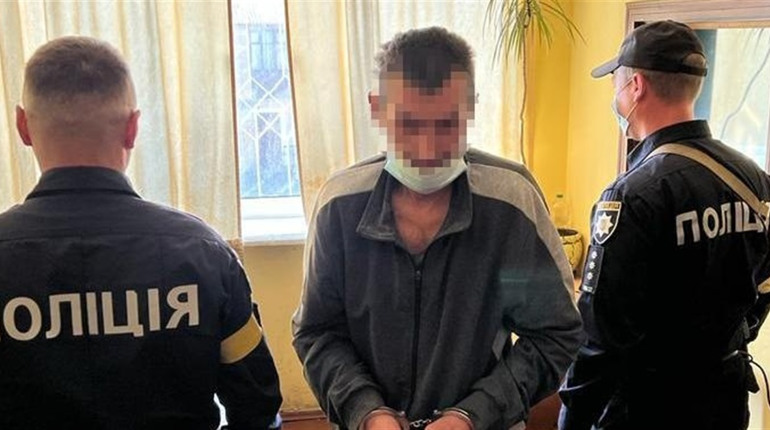 48-річному червоноградцю за пограбування квартири загрожує до восьми років позбавлення волі
