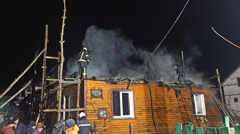 Залишились без даху: на Сарненщині горів житловий будинок
