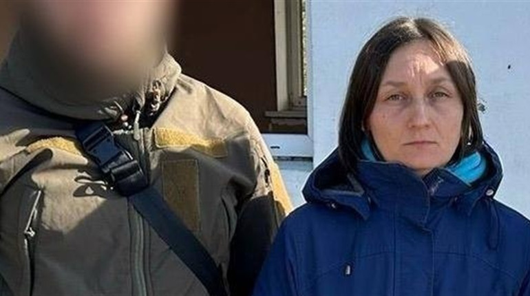 СБУ викрила зрадницю, яка допомагала росіянам наносити удари по Херсону: розповідаємо про неї