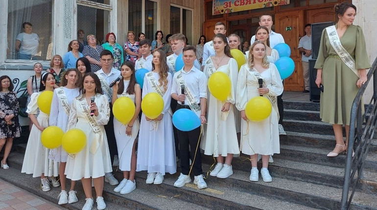 Останній дзвоник в Южноукраїнську. Фотопідбірка