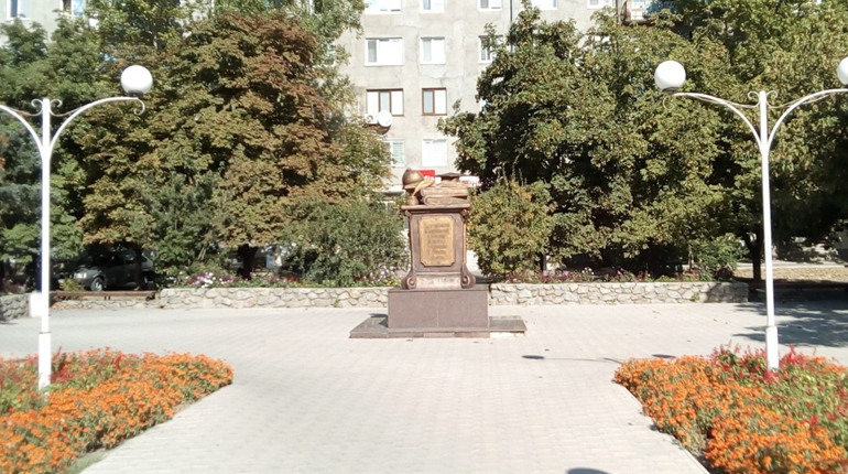 Уряд з січня 2026 року на 30% підвищить зарплати вчителям, а з вересня – ще на 20%