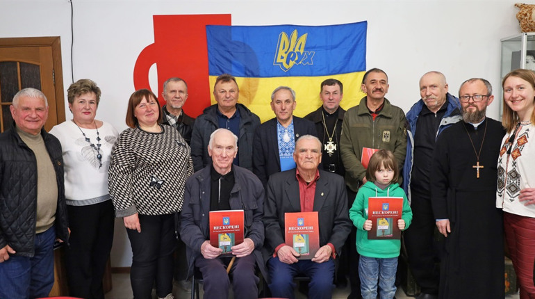 У 36 річницю створення Народного Руху у Жмеринці презентували книгу «Нескорені»