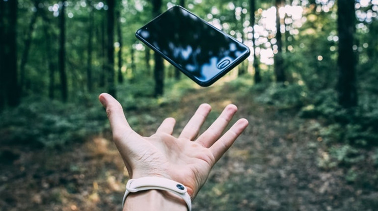 Спілкуйся, фотографуй, шукай в інтернеті цікаві відео – тепер швидше і комфортніше з новим телефоном