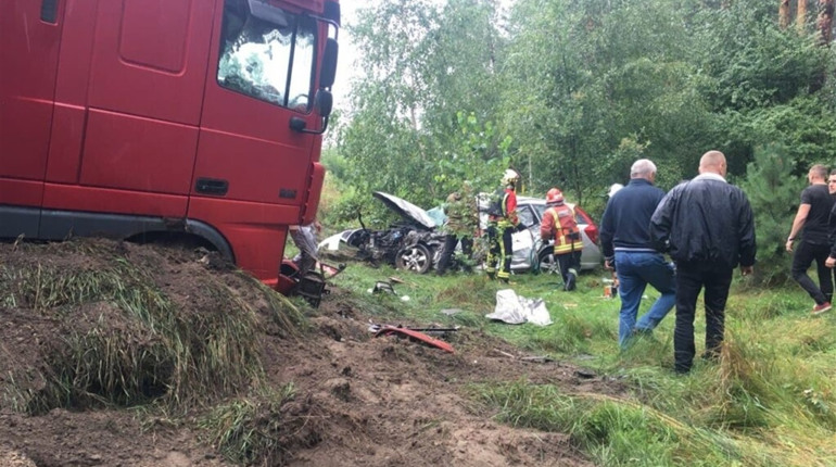 Смертельна ДТП поблизу Суховолі: водій помер в кареті «швидкої»