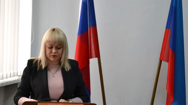 10 років на нарах. Вирок суду отримала керівниця Старобільського центру соціальних служб