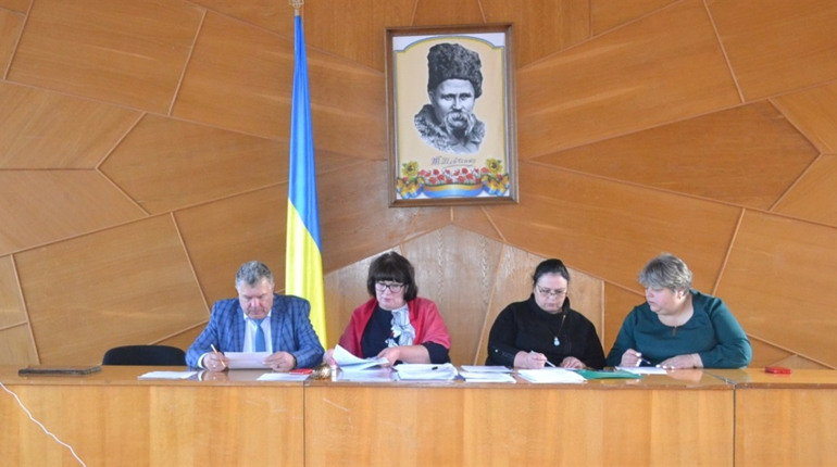 Медична реформа: депутати Монастирищенської міської ради просять зберегти лікарні на Уманщині