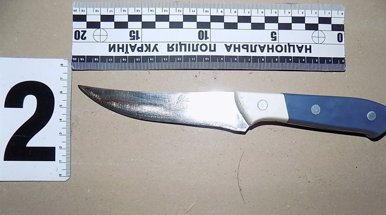 В Біляївському районі  охоронець магазину зарізав чоловіка, з яким пив на робочому місці