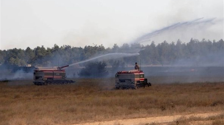 Пожежу гасили танки і літаки