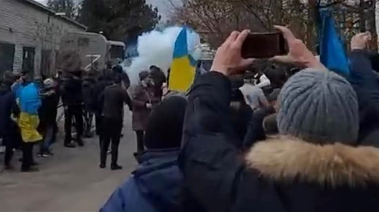 На Херсонщині під час мирного мітингу окупанти вбили жителя Нової Каховки