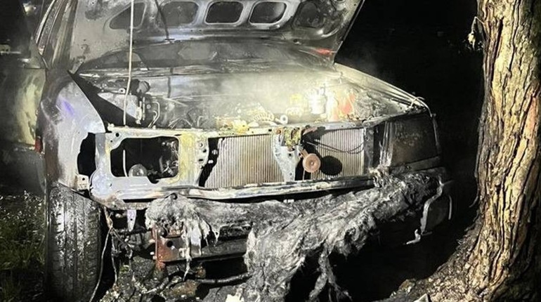 У Шостці винесли вирок юнакові, який спалював автівки військових