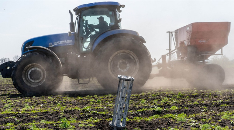 Посівна під прицілом: як аграріям Шосткинщини вберегтися від нових смертельних пасток ворога