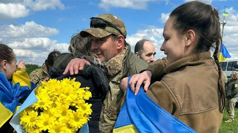 Повернення з полону: 45 українців звільнені від російської неволі, серед них військовий з Сумщини