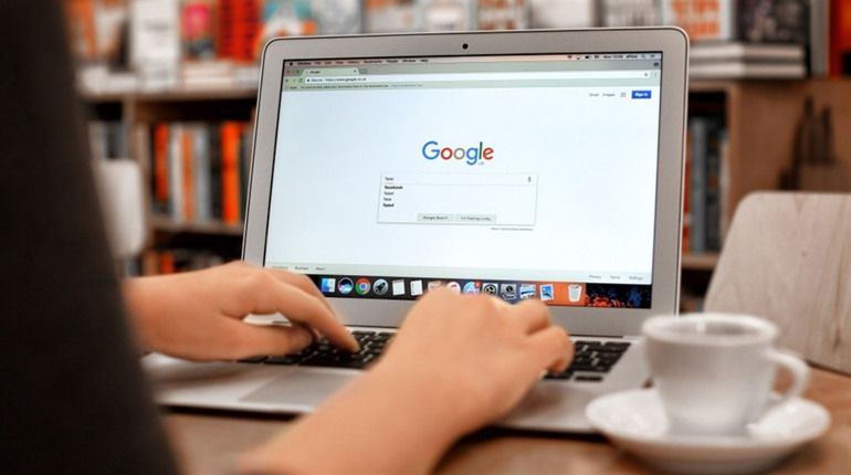Google розповів про найчастіші запити українців до нього впродовж року: що шукали в мережі